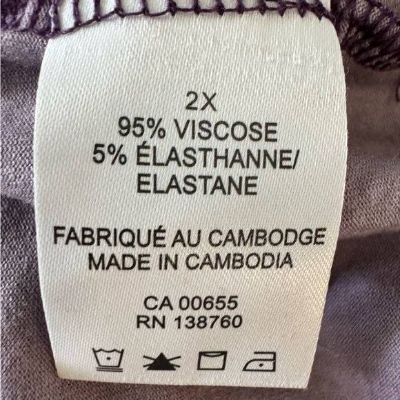 Modern-Fit Vneck Tee Purple Graphic Print Size 2x NWT Brand New - Picture 10 of 12